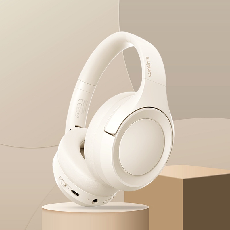 Auriculares Bluetooth Over-Ear con Cancelación Activa de Ruido · L50 Beige